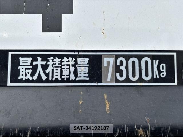 MITSUBISHI FUSO Fighter 2024 8221784-18