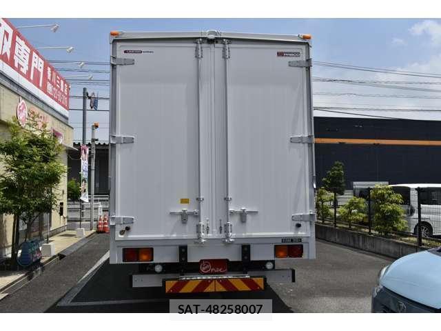 MITSUBISHI FUSO Fighter 2026-01 8224151-1