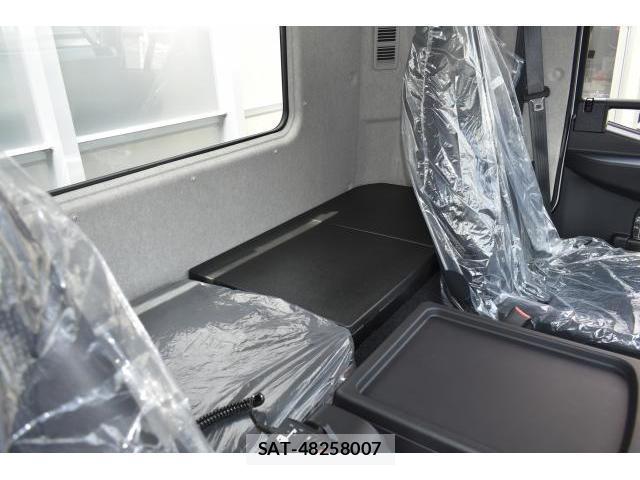 MITSUBISHI FUSO Fighter 2026-01 8224151-12