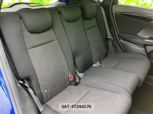 Honda FIT HYBRID 2015-03 8216093-7