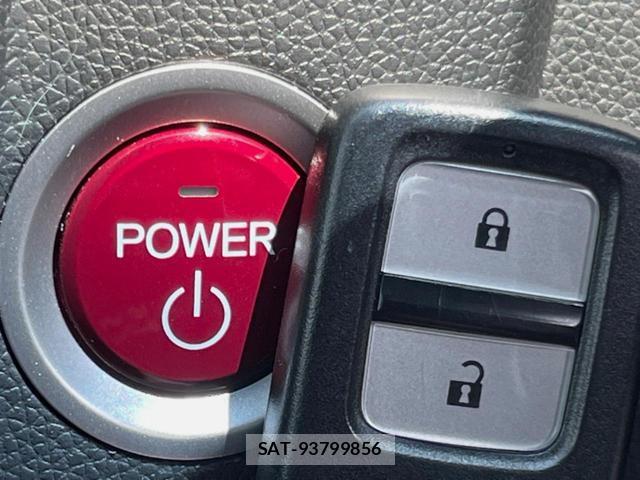 Honda FIT HYBRID 2015-06 8216359-8