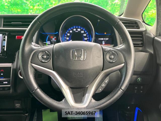 Honda FIT HYBRID 2015-10 8219244-11
