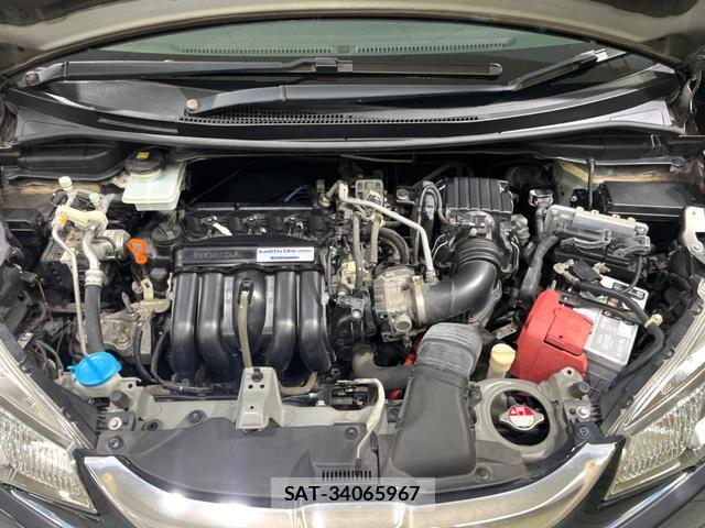 Honda FIT HYBRID 2015-10 8219244-16