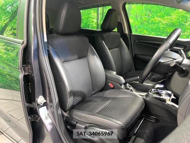 Honda FIT HYBRID 2015-10 8219244-8
