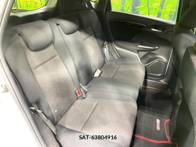 Honda FIT HYBRID 2013-10 8219415-10