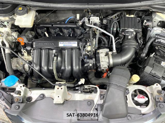 Honda FIT HYBRID 2013-10 8219415-17