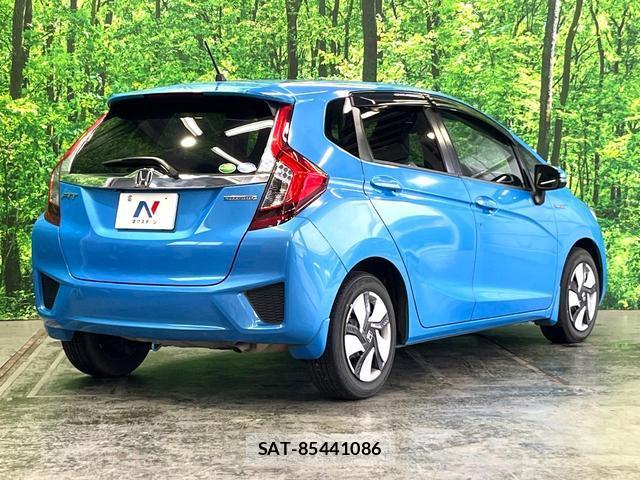 Honda FIT HYBRID 2013-12 8219434-16