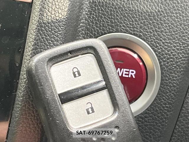 Honda FIT HYBRID 2016-09 8219530-5