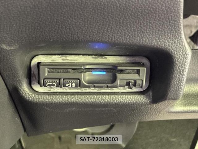 Honda FIT HYBRID 2016-04 8221558-13