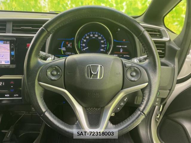 Honda FIT HYBRID 2016-04 8221558-15