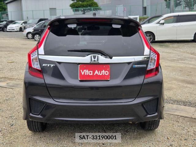 Honda FIT HYBRID 2015-10 8221886-10