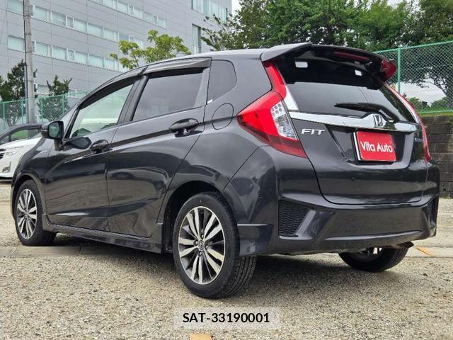 Honda FIT HYBRID 2015-10 8221886-16