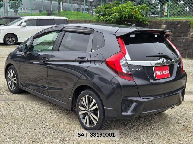 Honda FIT HYBRID 2015-10 8221886-17