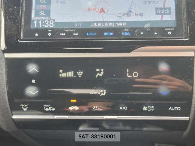 Honda FIT HYBRID 2015-10 8221886-19