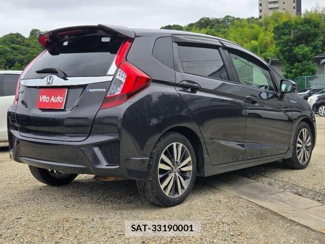 Honda FIT HYBRID 2015-10 8221886-3