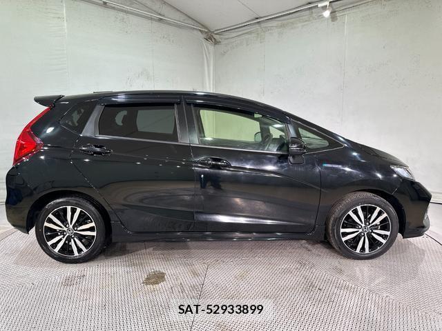 Honda FIT HYBRID 2018-03 8222969-13