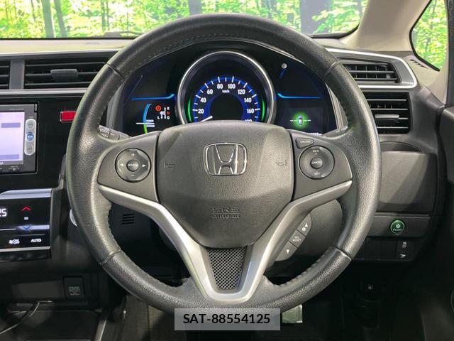 Honda FIT HYBRID 2014-12 8223518-10
