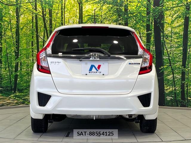 Honda FIT HYBRID 2014-12 8223518-14