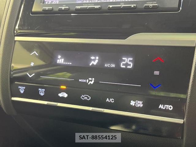 Honda FIT HYBRID 2014-12 8223518-6