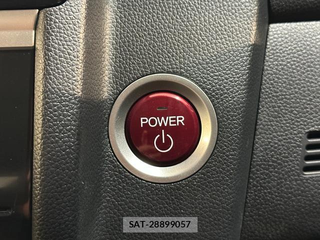 Honda FIT HYBRID 2013-11 8224049-11