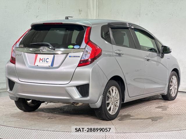 Honda FIT HYBRID 2013-11 8224049-16