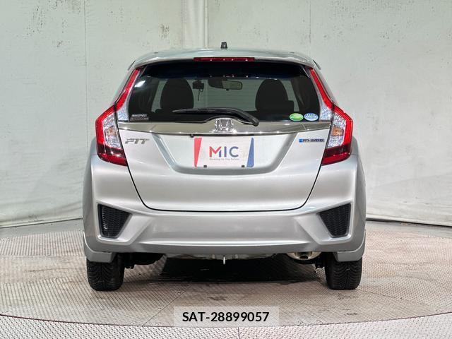 Honda FIT HYBRID 2013-11 8224049-17