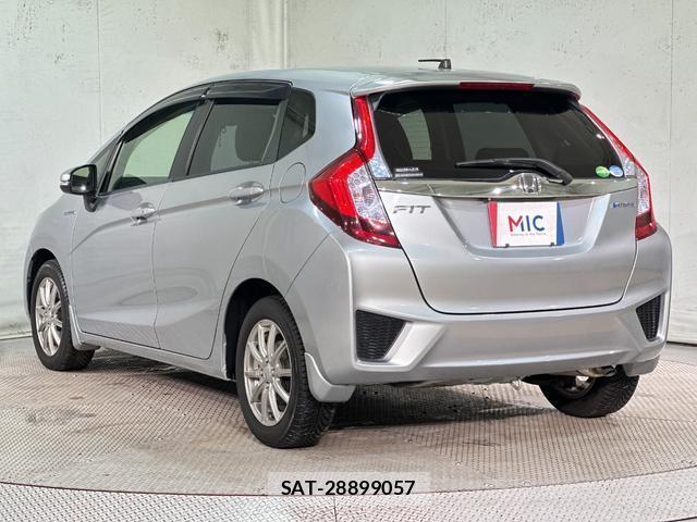 Honda FIT HYBRID 2013-11 8224049-18