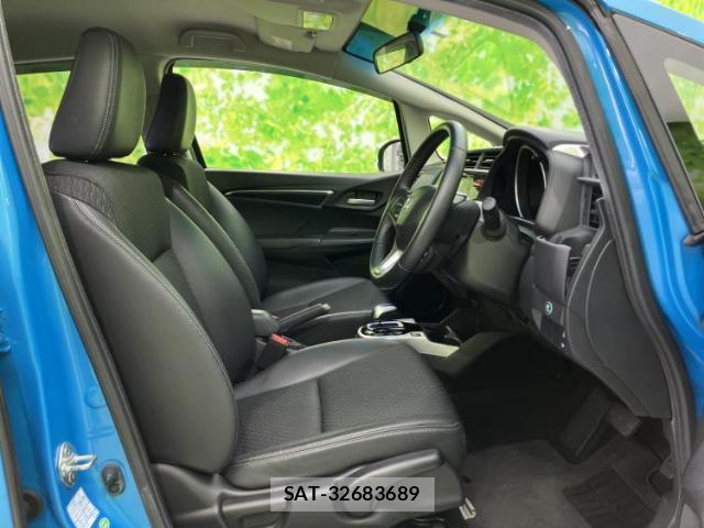 Honda FIT HYBRID 2014-03 8225056-3