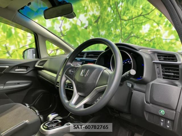 Honda FIT HYBRID 2017-09 8225224-3