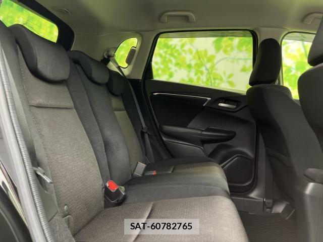 Honda FIT HYBRID 2017-09 8225224-4