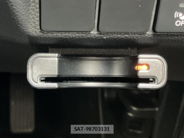 Honda FIT HYBRID 2019-04 8225246-16