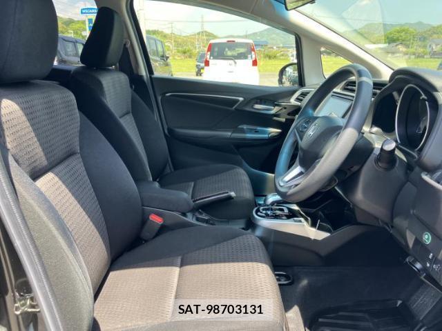 Honda FIT HYBRID 2019-04 8225246-3