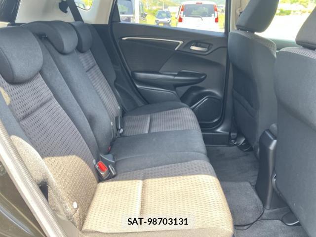 Honda FIT HYBRID 2019-04 8225246-4