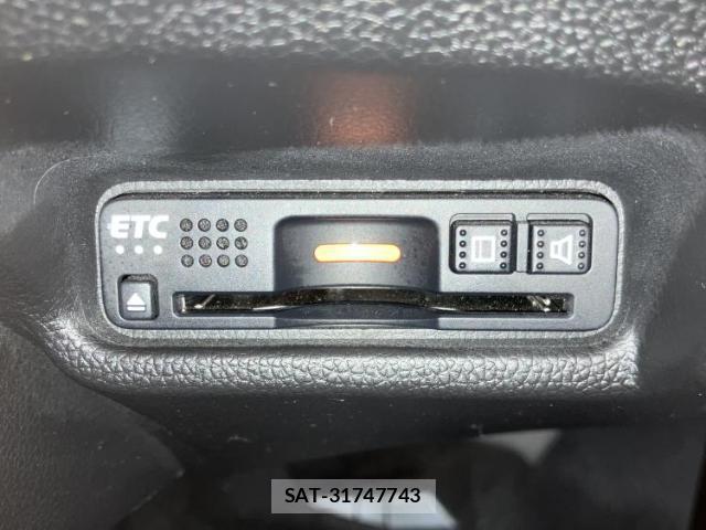 Honda FIT 2018-10 8217202-17