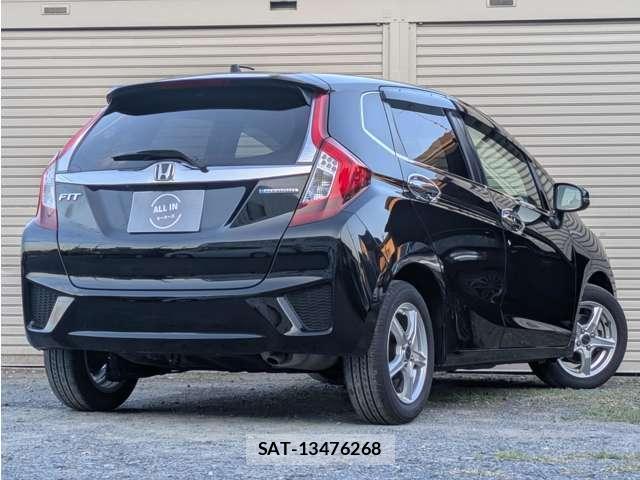 Honda FIT 2015-04 8217218-1