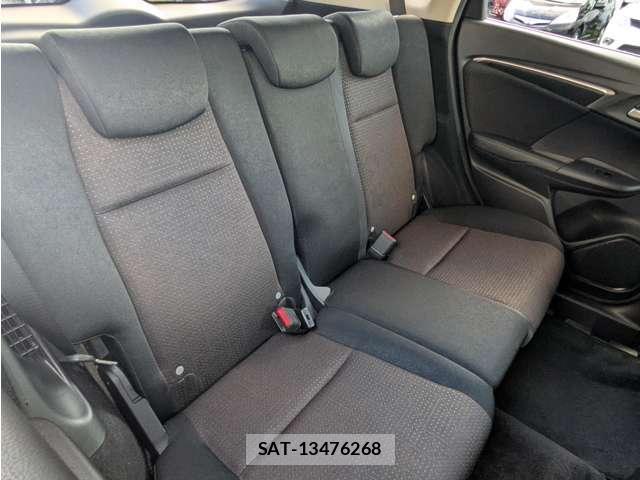 Honda FIT 2015-04 8217218-11