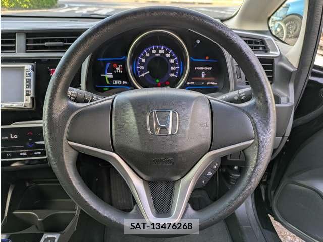 Honda FIT 2015-04 8217218-13