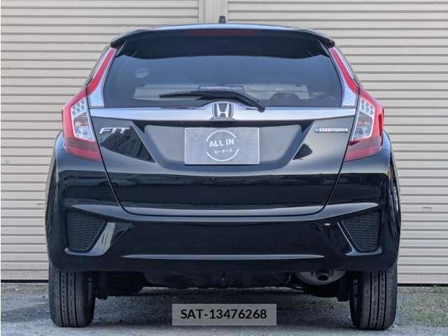 Honda FIT 2015-04 8217218-6