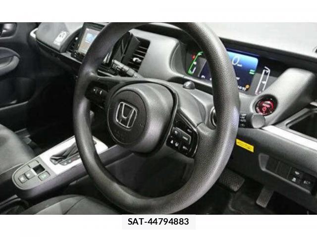 Honda FIT 2023-08 8217621-2