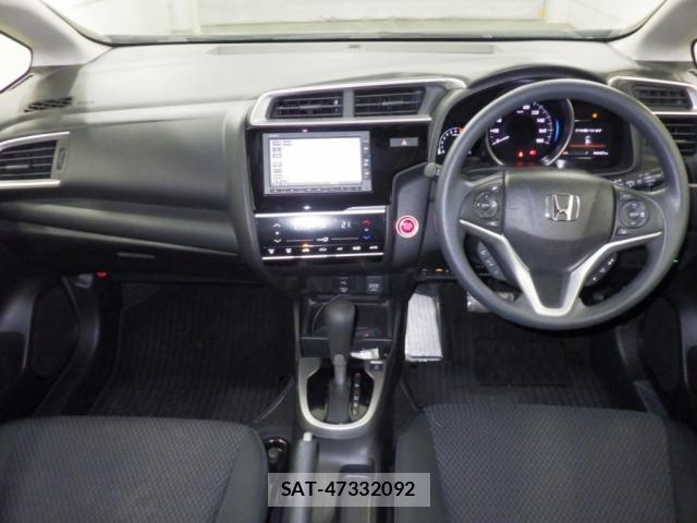 Honda FIT 2018-11 8217763-2