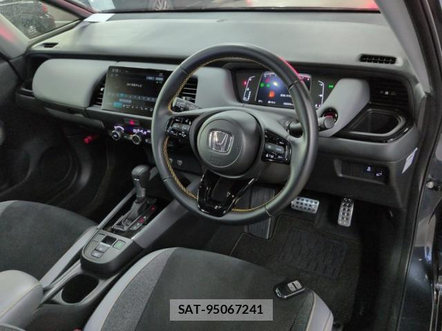 Honda FIT 2024-06 8218120-2