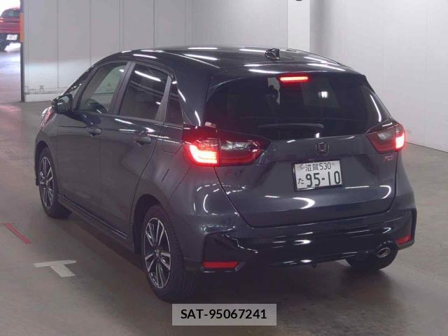 Honda FIT 2024-06 8218120-4