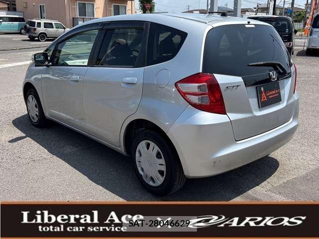 Honda FIT 2010-09 8218475-11