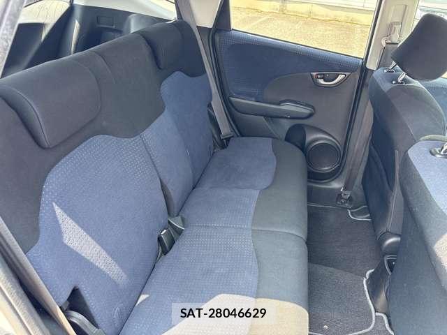 Honda FIT 2010-09 8218475-18