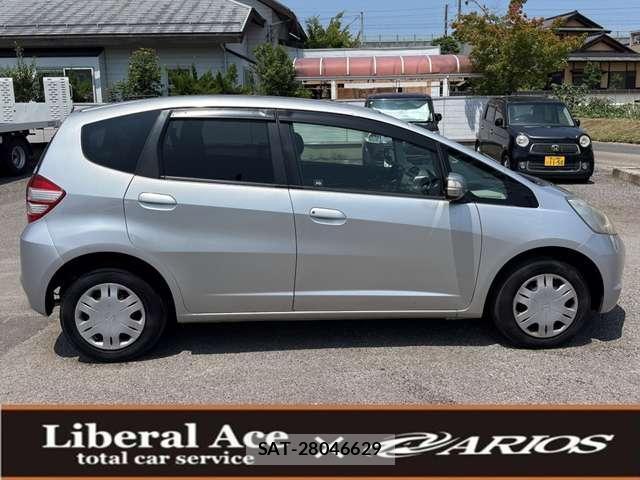 Honda FIT 2010-09 8218475-3