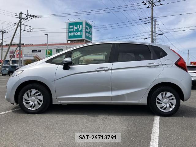 Honda FIT 2017-05 8218511-1