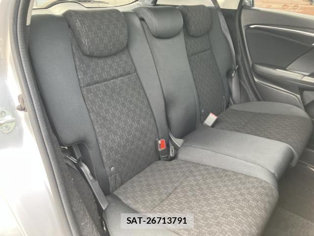 Honda FIT 2017-05 8218511-4
