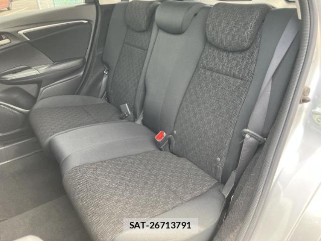 Honda FIT 2017-05 8218511-6
