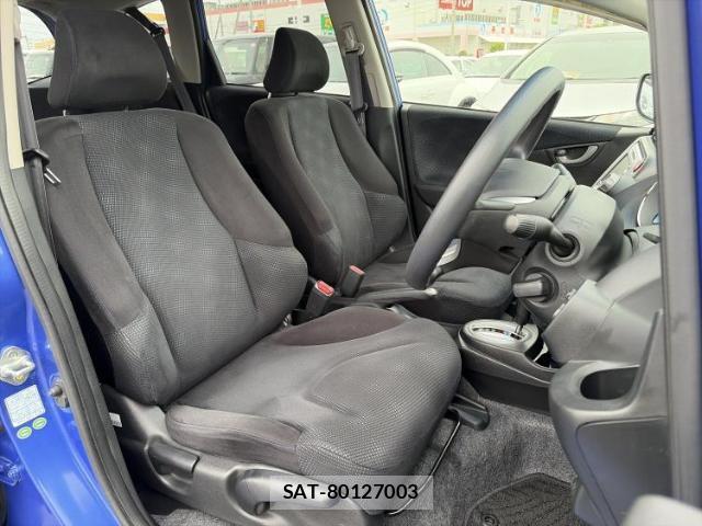 Honda FIT 2012-02 8218513-3