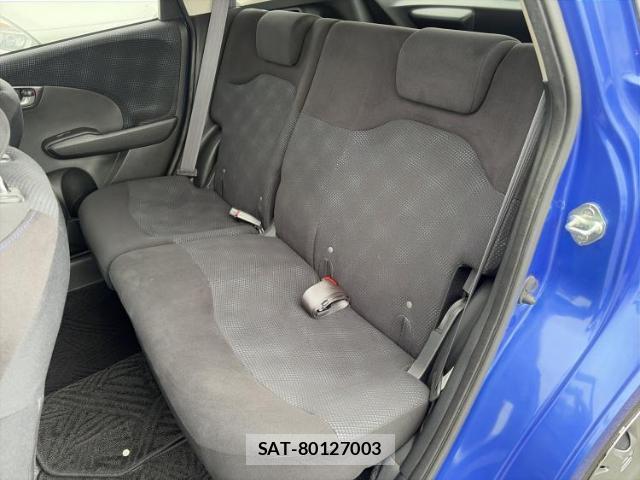 Honda FIT 2012-02 8218513-6